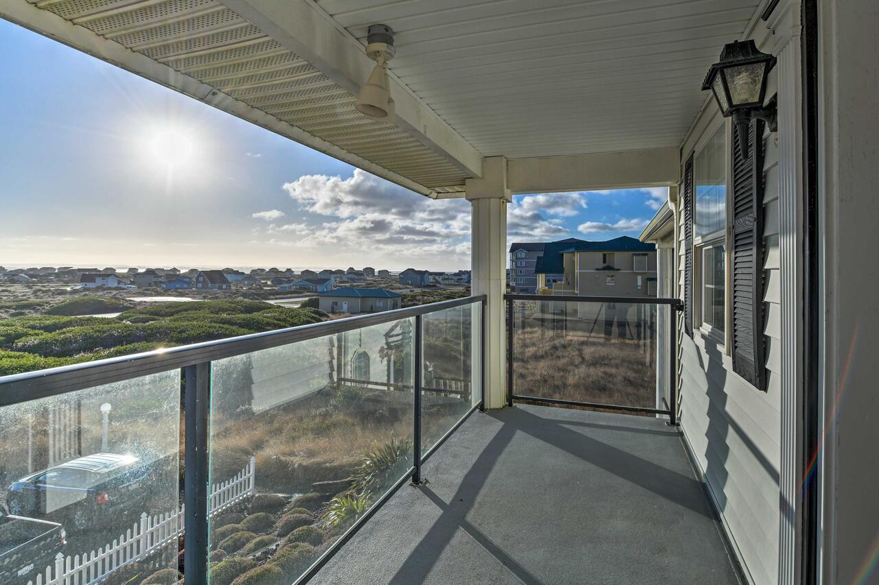 Eagles View Condo In Ocean Shores With 3 Balconies Exterior photo